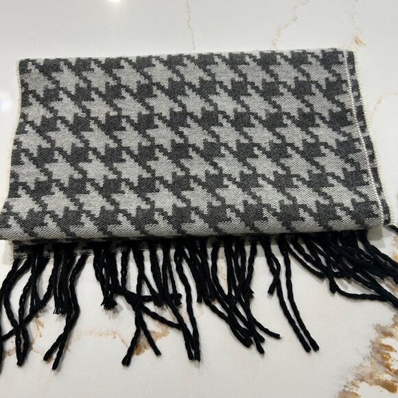 Houndstooth Scarf Grey Germany Tassel Fringe Hem Winter Accessory - Picture 7 of 7